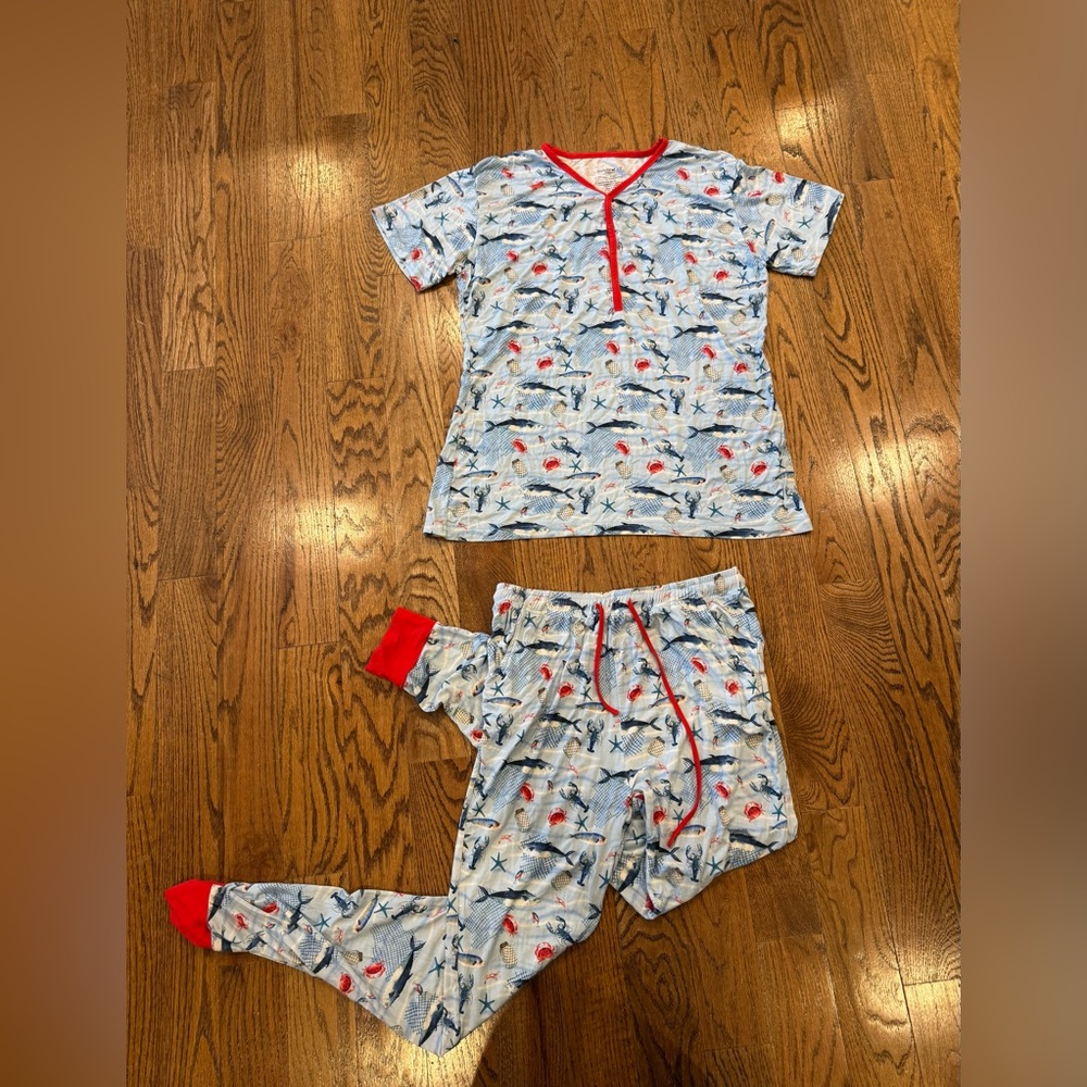 Bundle of Joy Sea Animal Ocean Bamboo Pajamas Set Short sleeve women’s medium